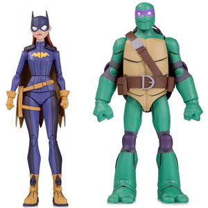 Batgirl and Donatello - Batman vs Teenage Mutant Ninja Turtles - DC Collectibles